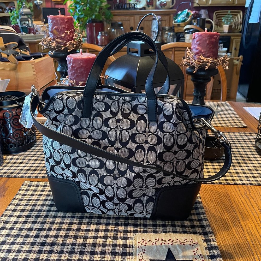 NWT Coach Hadley Canvas Bag
